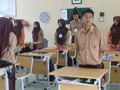 Siswa mengikuti LDKS yang diselenggarakan di sekolah tanggal 5-6 Februari 2022.